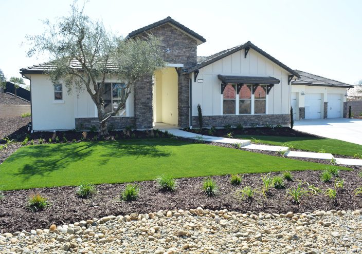 Artificial Lawn Maintenance Tips in Vancouver